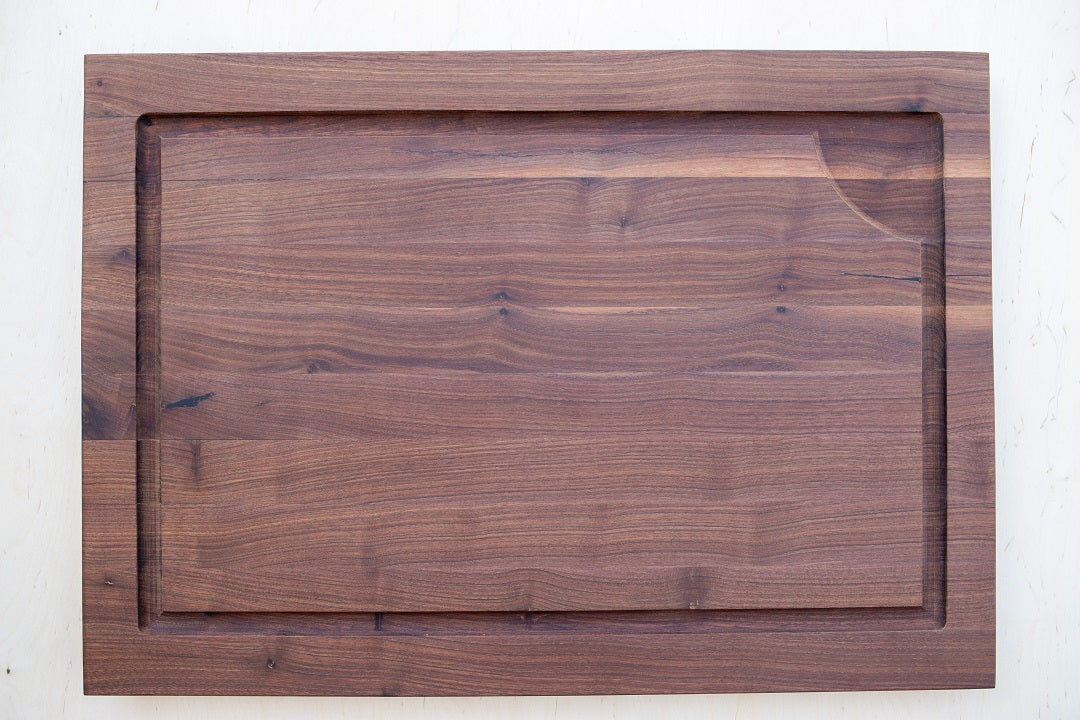 16.5x24x1.5- Walnut edge grain brisket board with juice groove