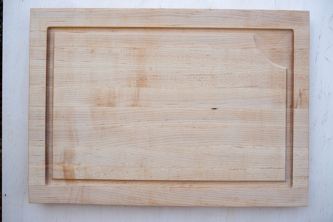 16.5x24x1.5- Maple edge grain brisket board with juice groove